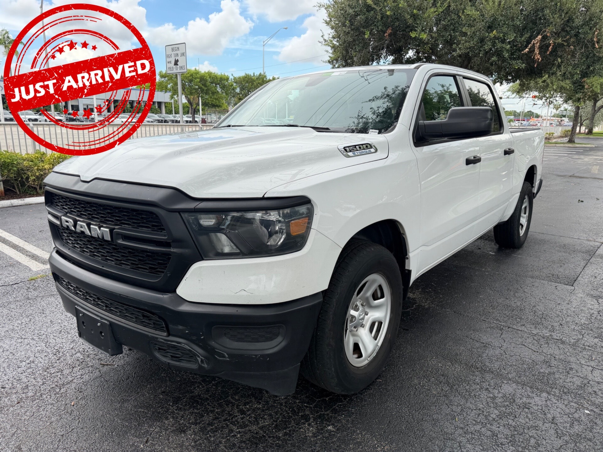 ram ram 1500 pickup 2023 1C6RREGG0PN600471 image ram ram 1500 pickup 2023 1C6RREGG0PN600471 image